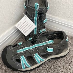 Men’s World Wide Sportsman Water Shoe size 8 NWT
